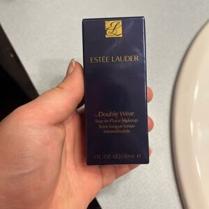 Estee Lauder Double Wear Foundation - Classic Navy and Gold